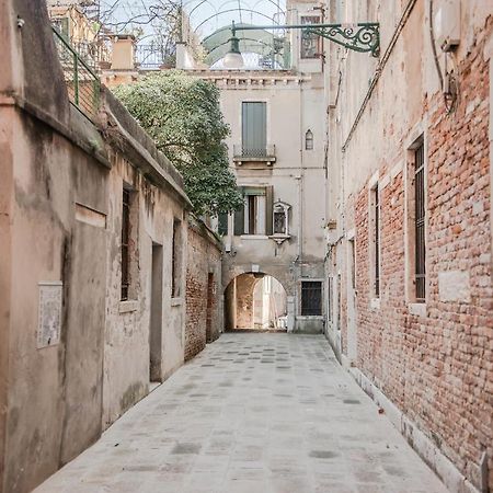 Gondola, San Giacomo Венеція Екстер'єр фото